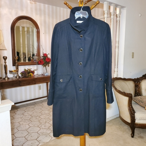 Kenneth Cole Coat - Picture 4 of 10